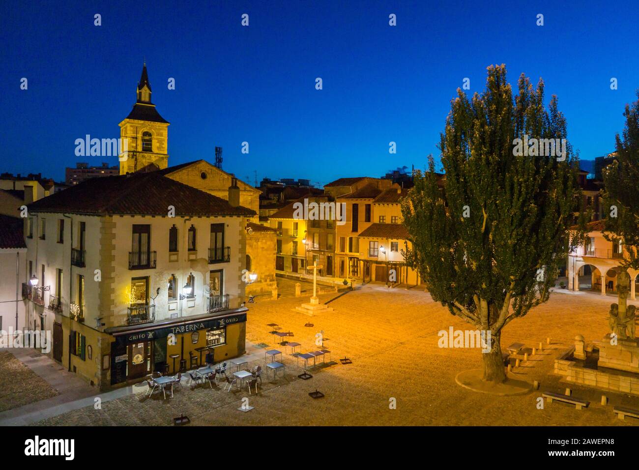 Plaza del grano leon hi-res stock photography and images - Alamy