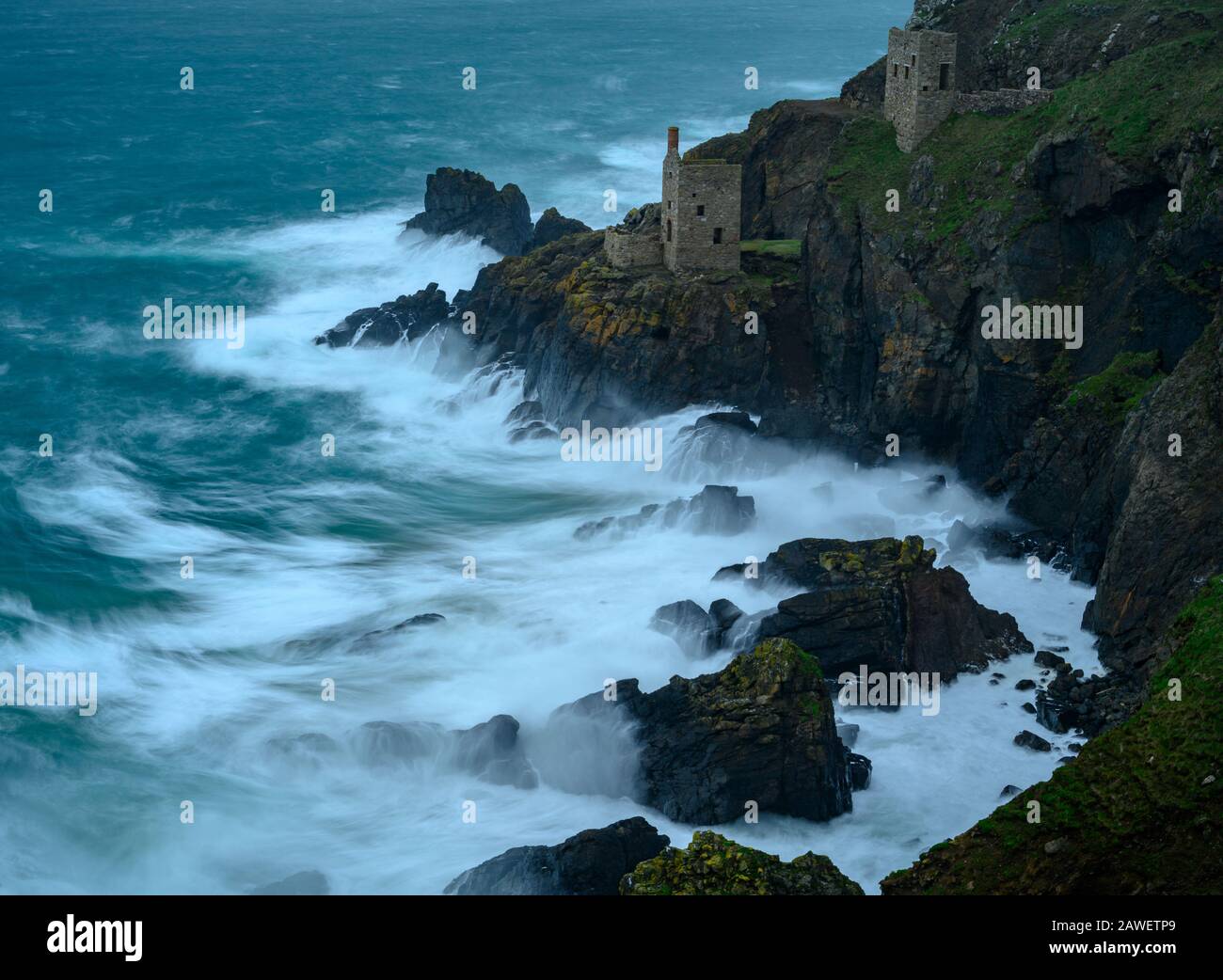 Botallack Mines, Cornwall, 8th February 2020. UK Weather: High winds hit the Cornish coastline bringing Atlantic waves crashing into the rocks at Botallak Mines near St Just, Cornwall on Saturday afternoon ahead of Storm Ciara. Severe weather warnings have been issued with 80 mph winds and heavy rain forecast when the full impact of the storm hits the UK tomorrow. Warnings of widespread travel disruption have been issued. Credit: Celia McMahon/Alamy Live News Stock Photo