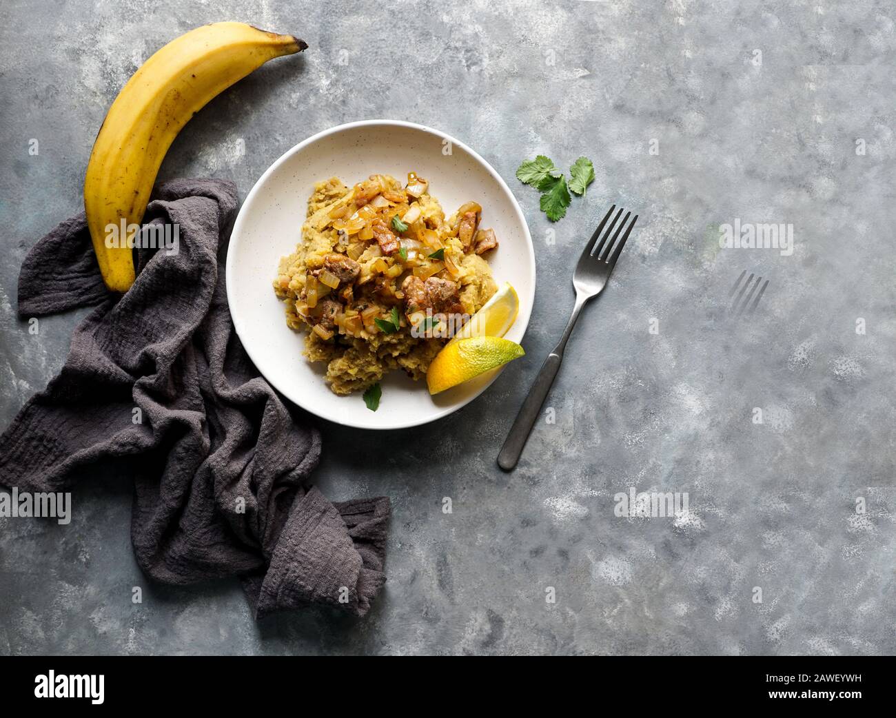 Fufu de platano verde maduro, tacaho, Mofongo, mashed boiled plantains
