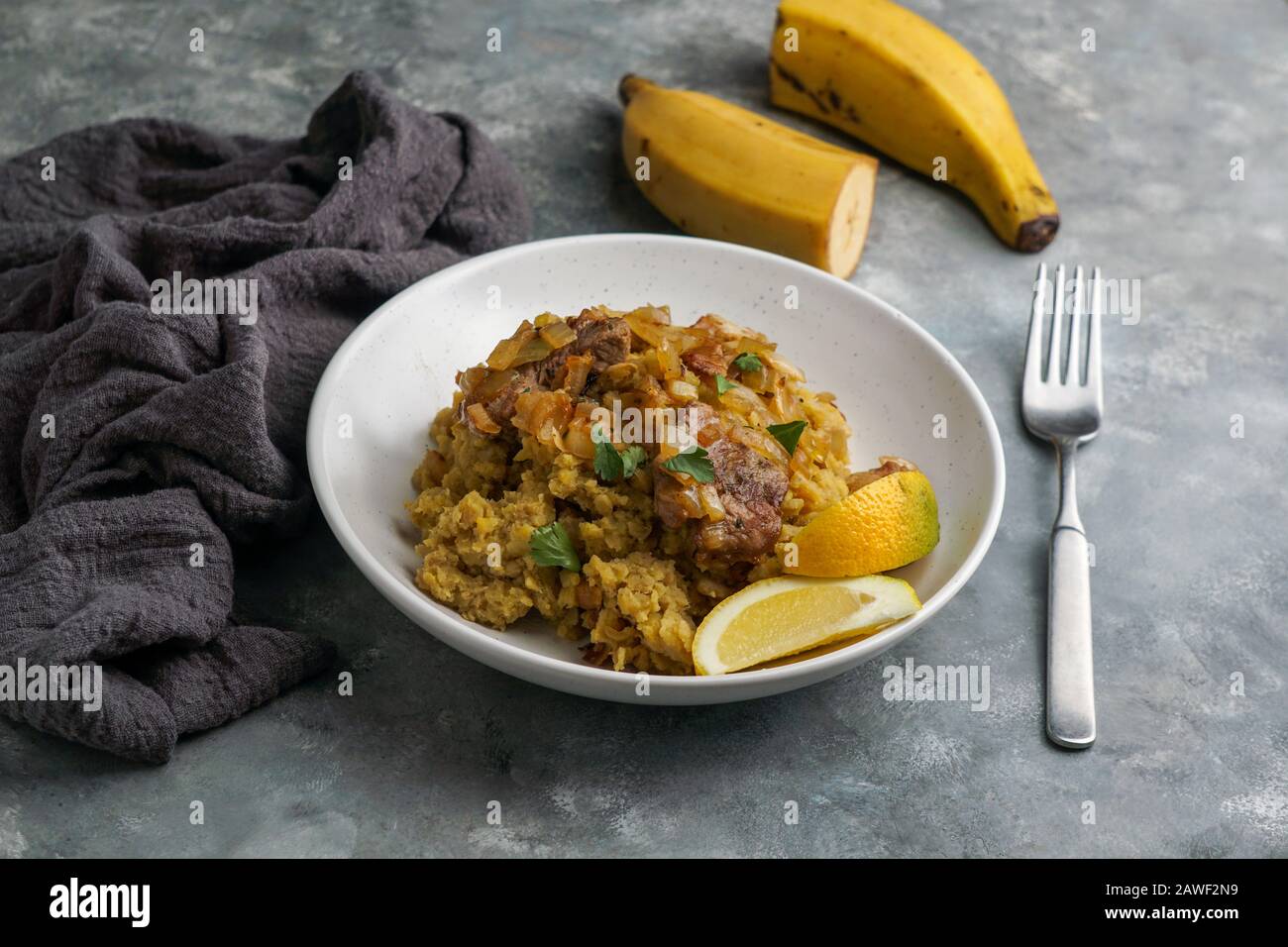 Fufu de platano verde maduro, tacaho, Mofongo, mashed boiled plantains