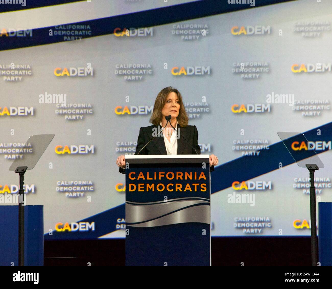 Marianne williamson hires stock photography and images Alamy