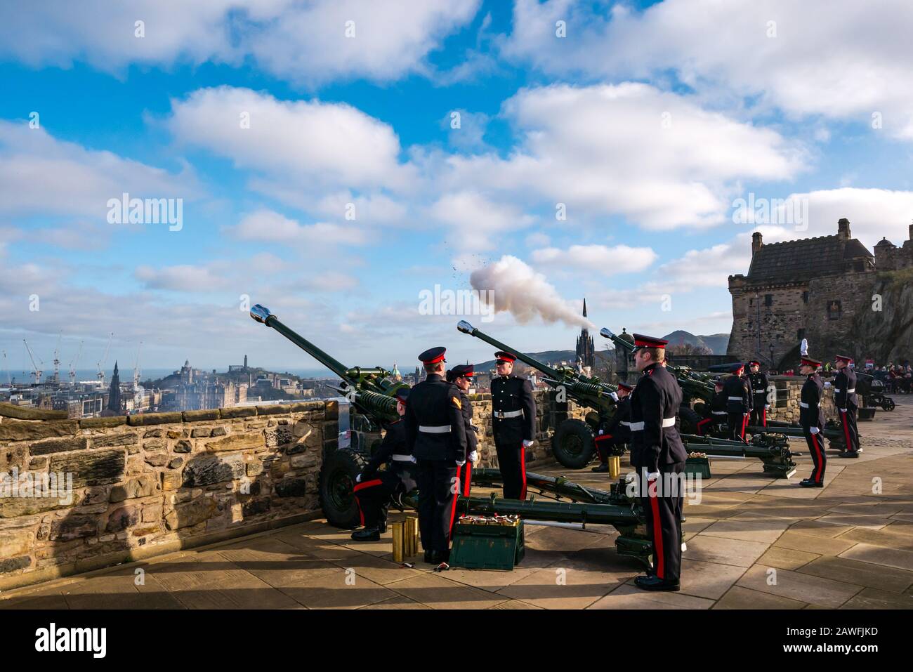 21 gun salute marking HM Queen Elizabeth's accession to the throne in 2020, Edinburgh Castle, Scotland, UK Stock Photo