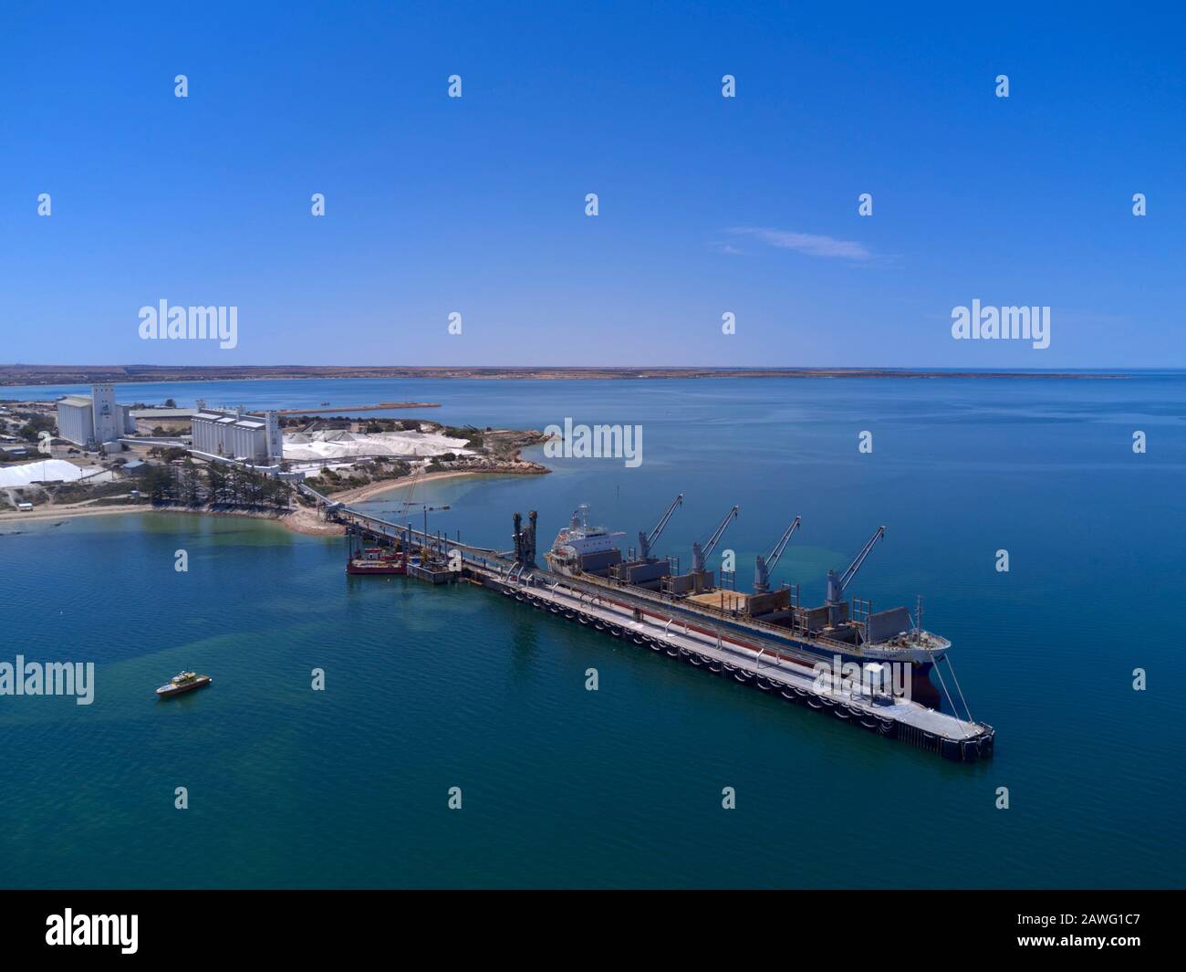 Bulk Carrier Ship berthed at Port Thevenard South Australia to load wheat for export Stock Photo