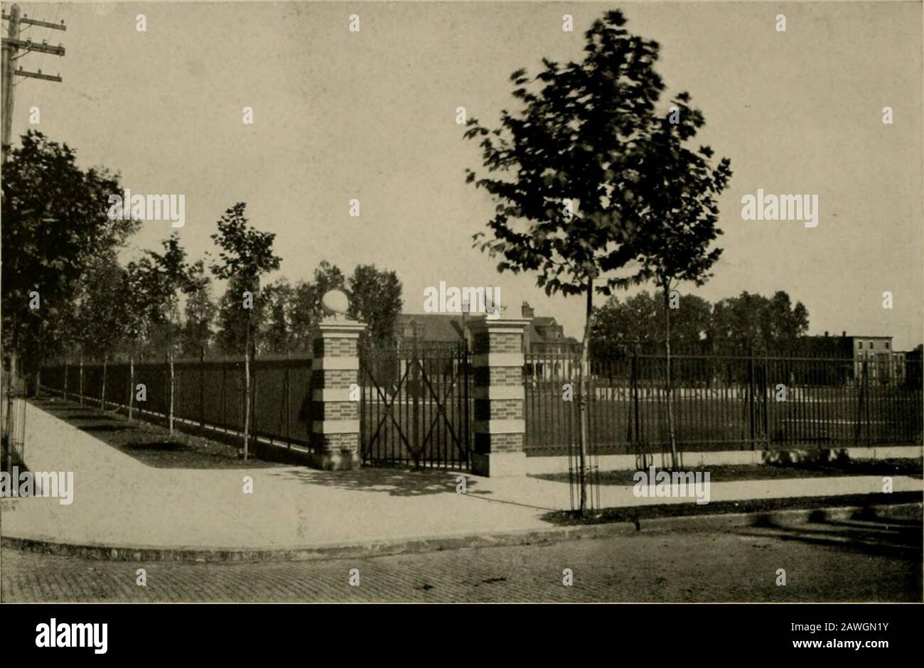 Property Protection And Ornamentation Picket Fence Of Similar Design Erected For The Bellevue Worsted Mills 16th Andhunting Park Avenue Philadelphia Si I Mini I Minminii Inniii I I U Iiiiini