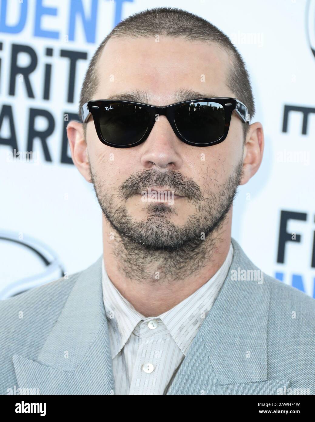 Ray ban sunglasses hi res stock photography and images Page 3