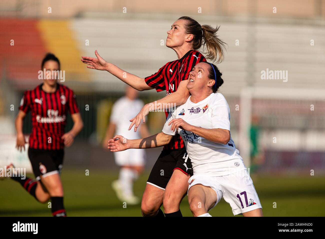 lisa de vanna (fiorentina women's) and stine hovland (milan) during AC Milan vs Fiorentina Women&#39;s, Milano, Italy, 08 Feb 2020, Soccer Italian Soc Stock Photo