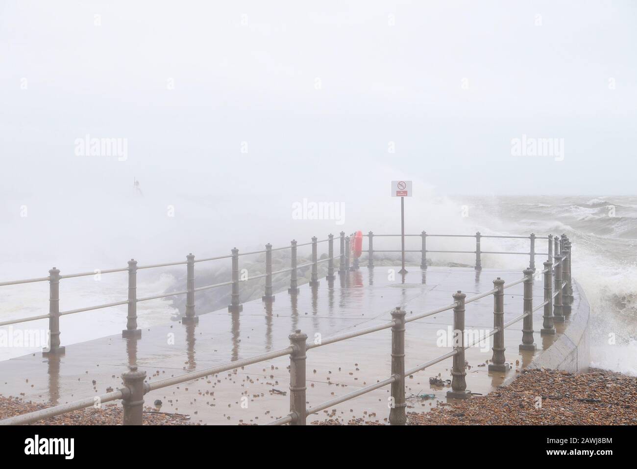 Hastings, East Sussex, UK. 09 Feb, 2020. UK Weather: The Met office has issued an amber warning for wind in the South with predicted winds of 75mph as Gale force winds and rain hit the South East coast in Hastings, East Sussex. ©Paul Lawrenson 2019, Photo Credit: Paul Lawrenson/Alamy Live News Stock Photo