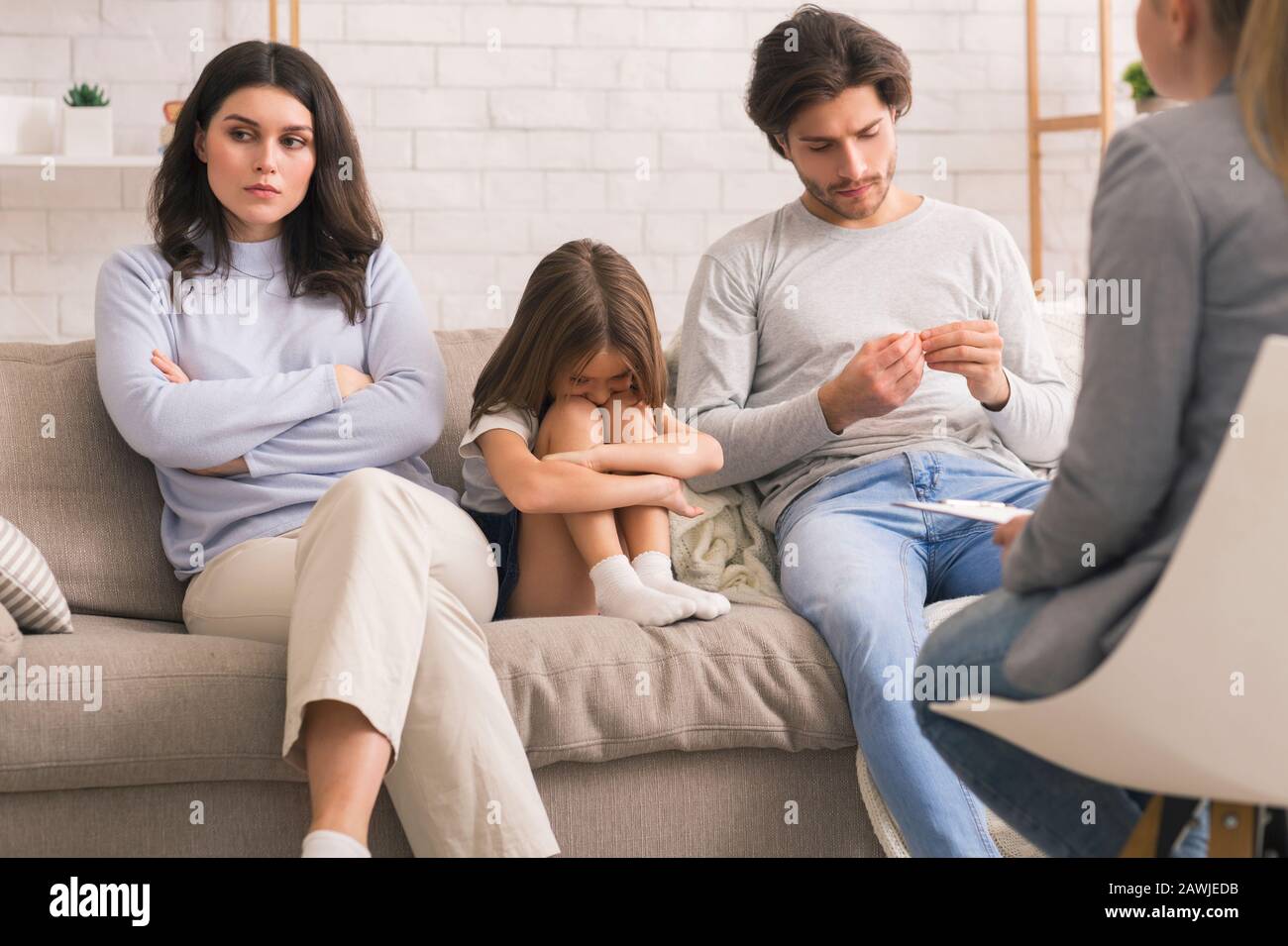 Unhappy parents hi-res stock photography and images - Alamy