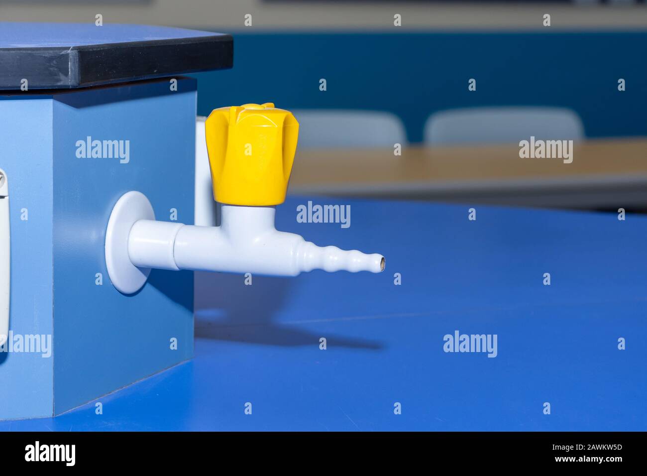 Studying oxygen hires stock photography and images Alamy