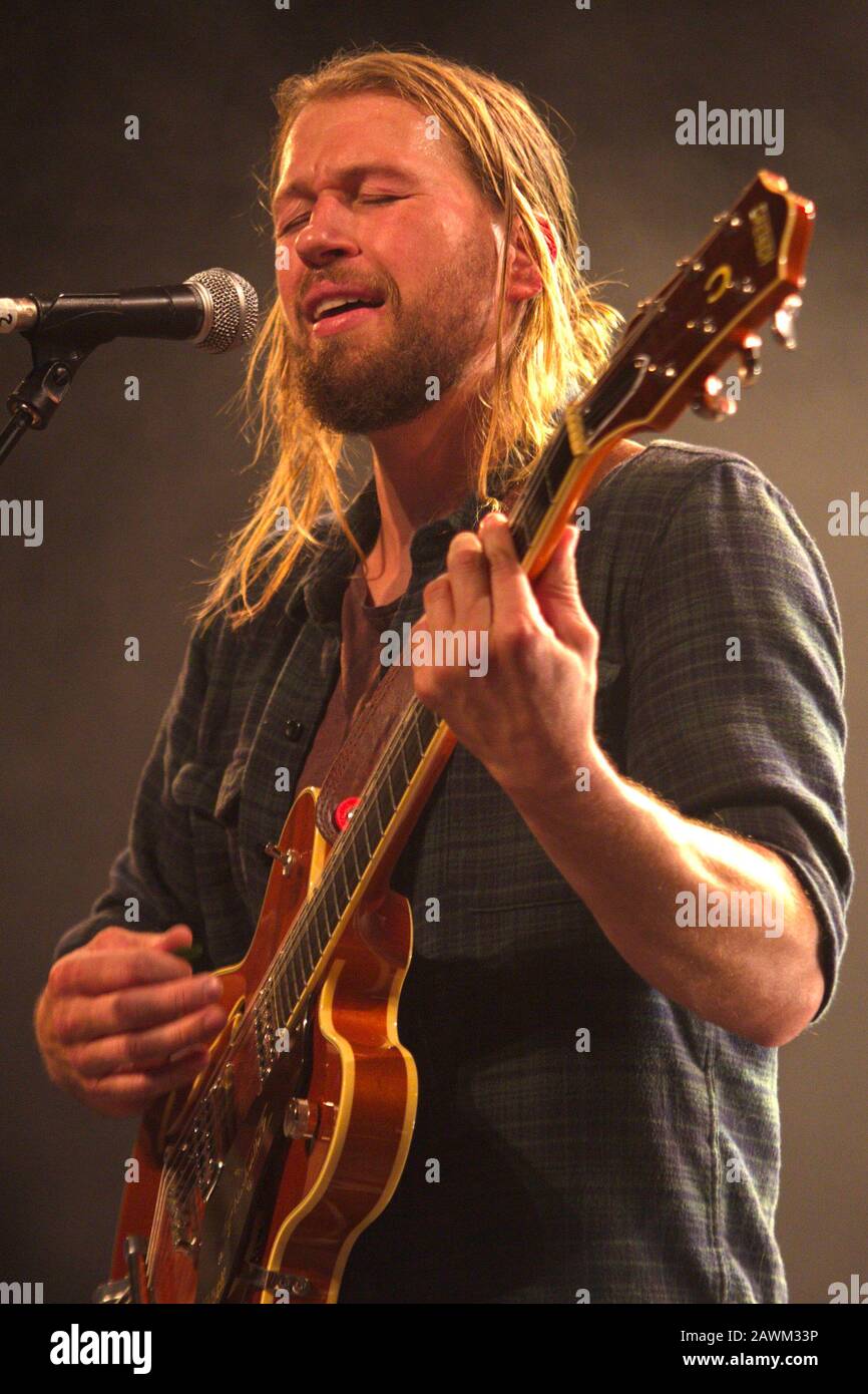 Josh Teskey The teskey brothers hi-res stock photography and images - Alamy