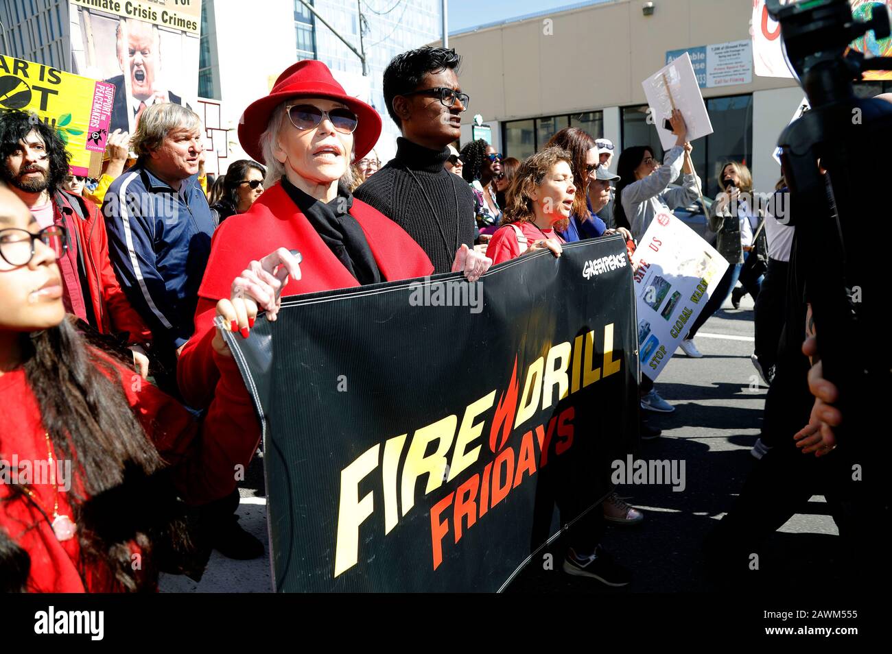 Jane Fonda at the Fire Drill Fridays rally versus the climate emergency