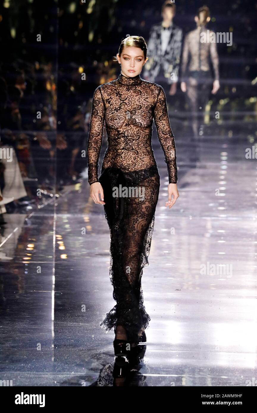 Hadid at the Tom Ford Autumn / Winter 2020 Runway Show at Milk Studios. Los February 7th, 2020 | usage worldwide Stock Photo - Alamy
