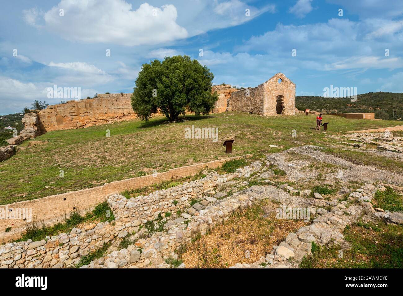 Remains of walls in Paderne Moorish castle, Paderne, Algarve, Portugal Stock Photo