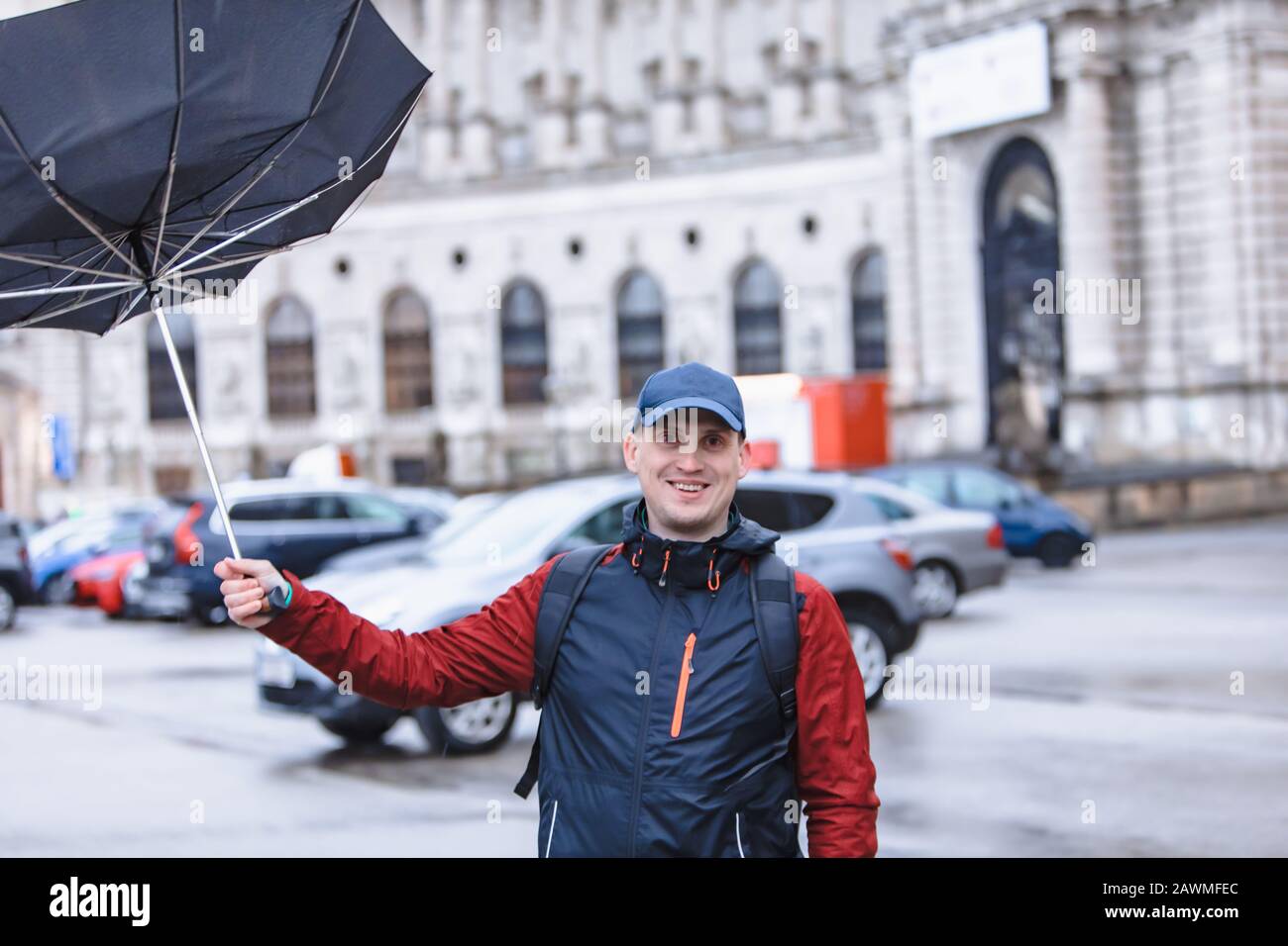 Strong wind umbrella hi-res stock photography and images - Alamy