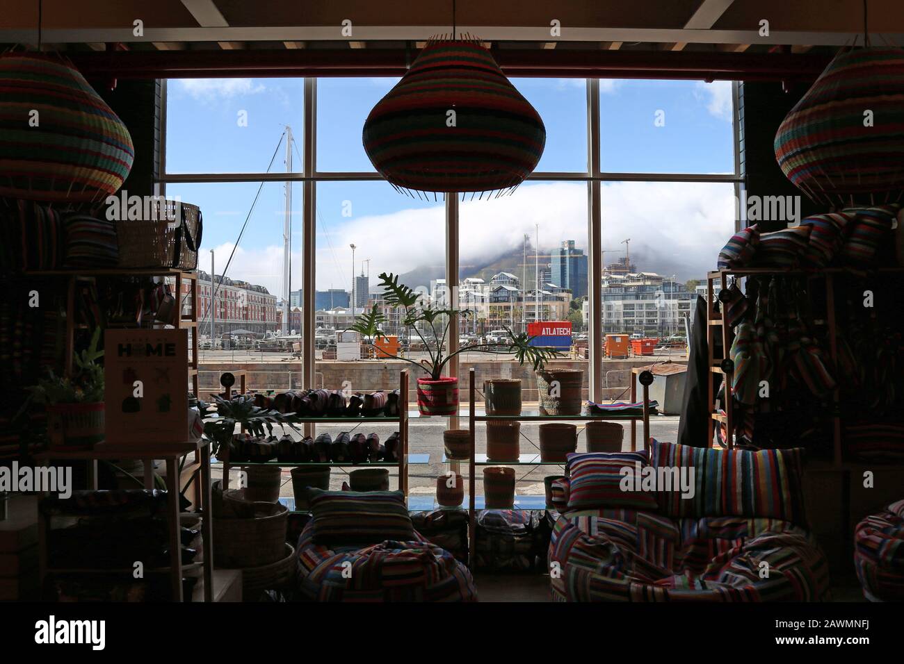 Arts And Crafts Shops High Resolution Stock Photography and Images Alamy