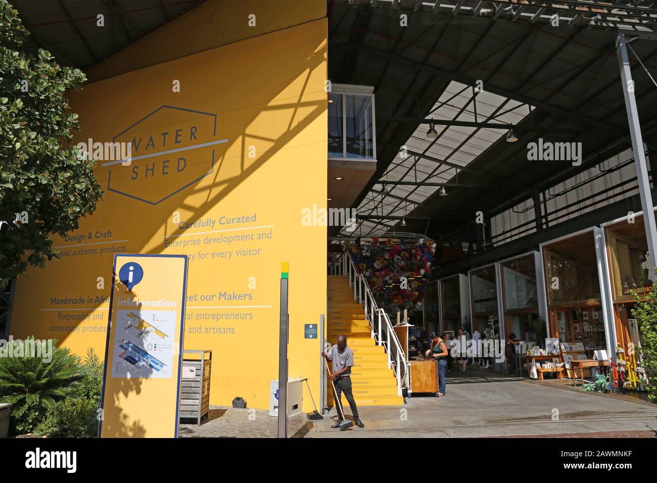 Arts And Crafts Shops High Resolution Stock Photography and Images Alamy