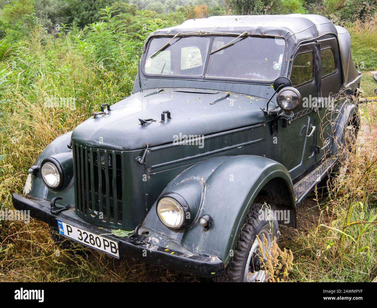 Russian four wheel drive hi-res stock photography and images - Page 2 -  Alamy