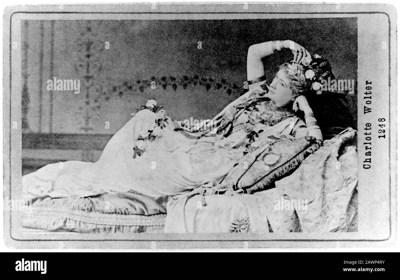 1875 , AUSTRIA : The austrian theatre stage actress CHARLOTTE WOLTER ( 1834 - 1897 ) in costume as MESSALINA . In the same dress was portrayed by pain Stock Photo