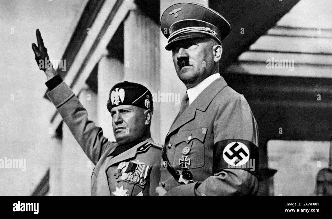1938 , 29 september . MUNCHEN , GERMANY : The italian Fascist Duce BENITO MUSSOLINI meet ADOLF HITLER  - ritratto - portrait - POLITICA - POLITICO - Stock Photo