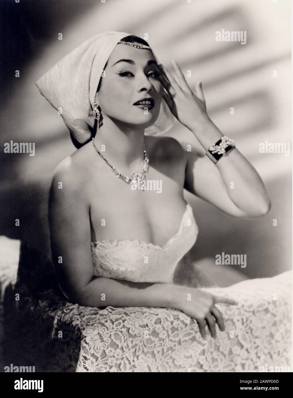 1952 ca , USA : The most celebrated peruvian pop and operatic singer YMA  SUMAC ( 1924 - 2008 ) in a pubblicity still - cantante pop folklore - PERU  Stock Photo - Alamy