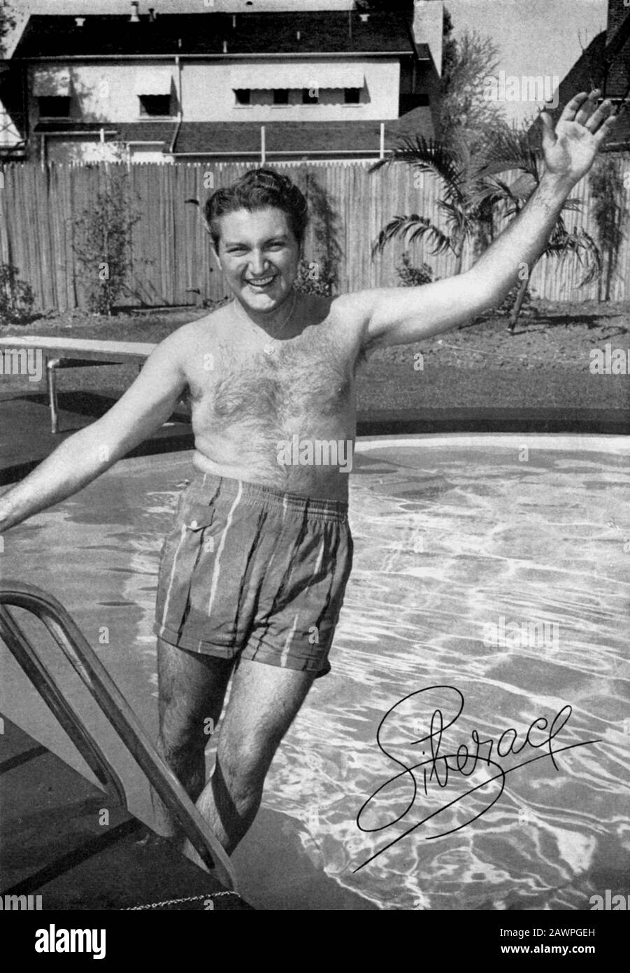 1954, USA : The celebrated italo-polish-american pianist LIBERACE ( 1919 - 1987 ). Illustration photo from an american fans magazine compl Stock Photo - Alamy