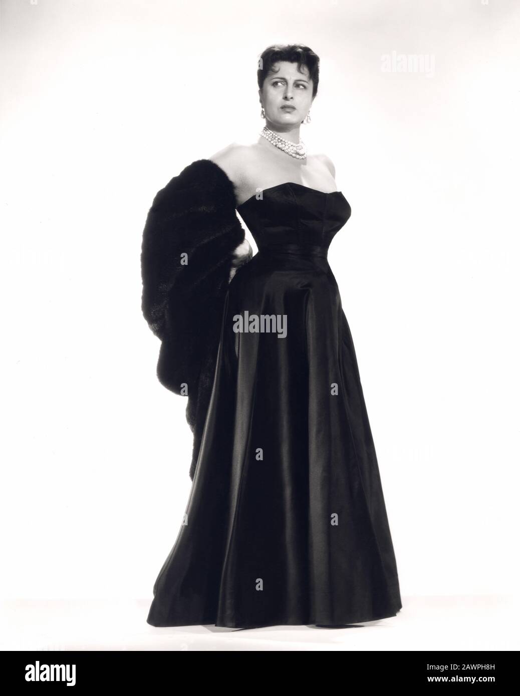 1955 , USA  : The italian movie actress ANNA  MAGNANI  ( 1908 - 1973 ),  in a pubblicity still by  Paramount Pictures Studio for the pubblicity of mov Stock Photo