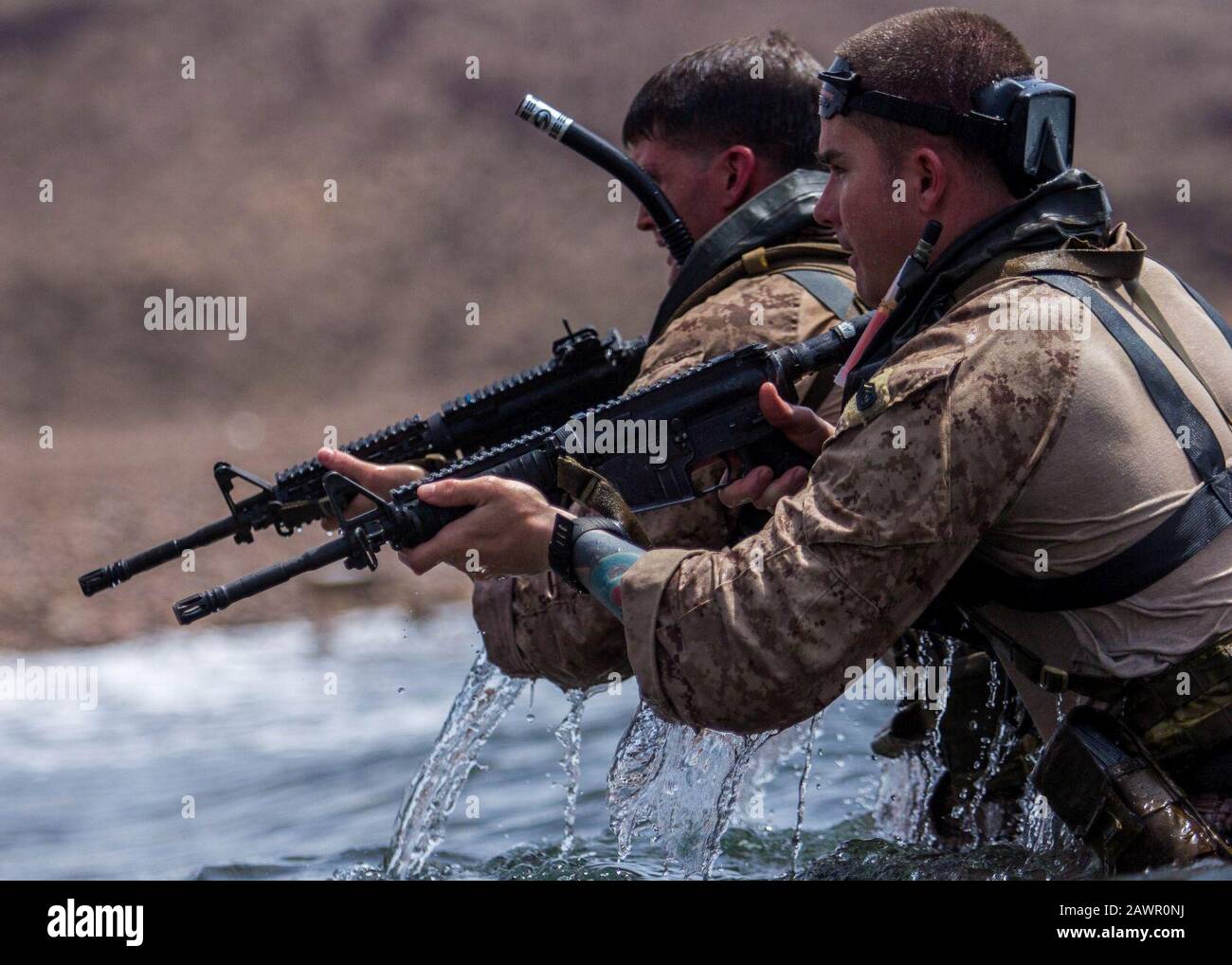 Force Recon Marines with 26th MEU conduct amphibious insertion