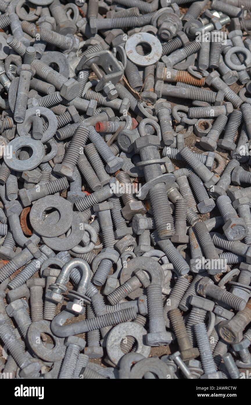 Different sizes nut bolts hires stock photography and images Alamy