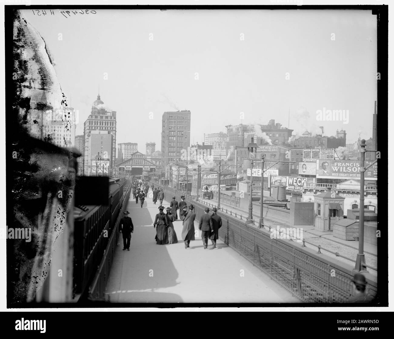 Brooklyn bridge terminal station hires stock photography and images