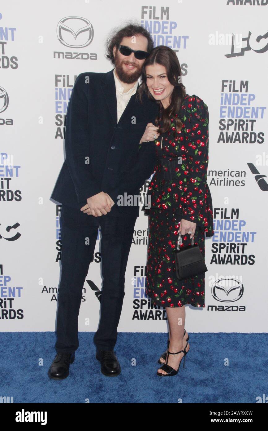 Josh Safdie, Idina Menzel 02/08/2020 2020 Film Independent Spirit