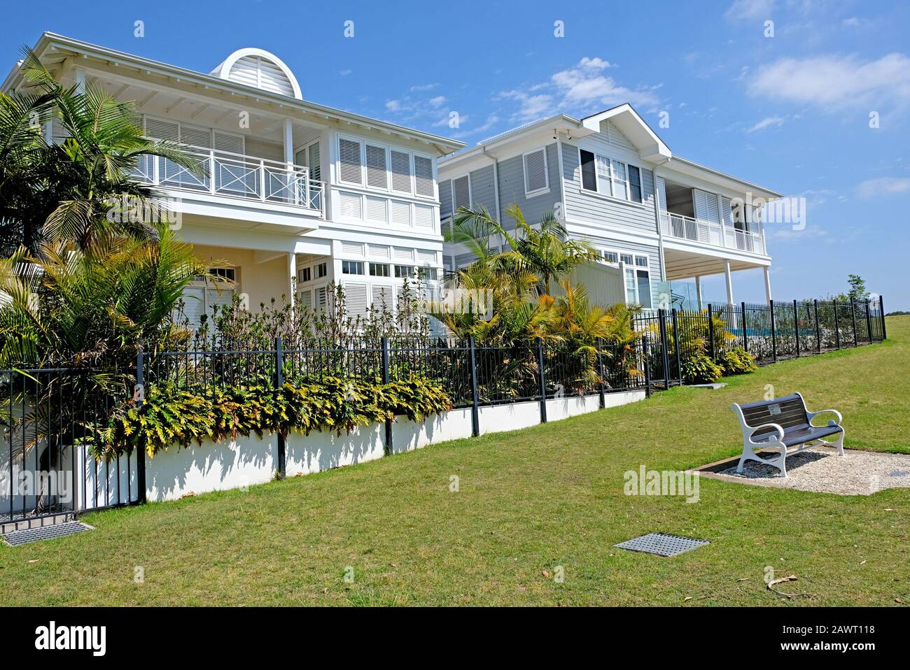 Cabarita wharf to Breakfast point coastal walk with modern family