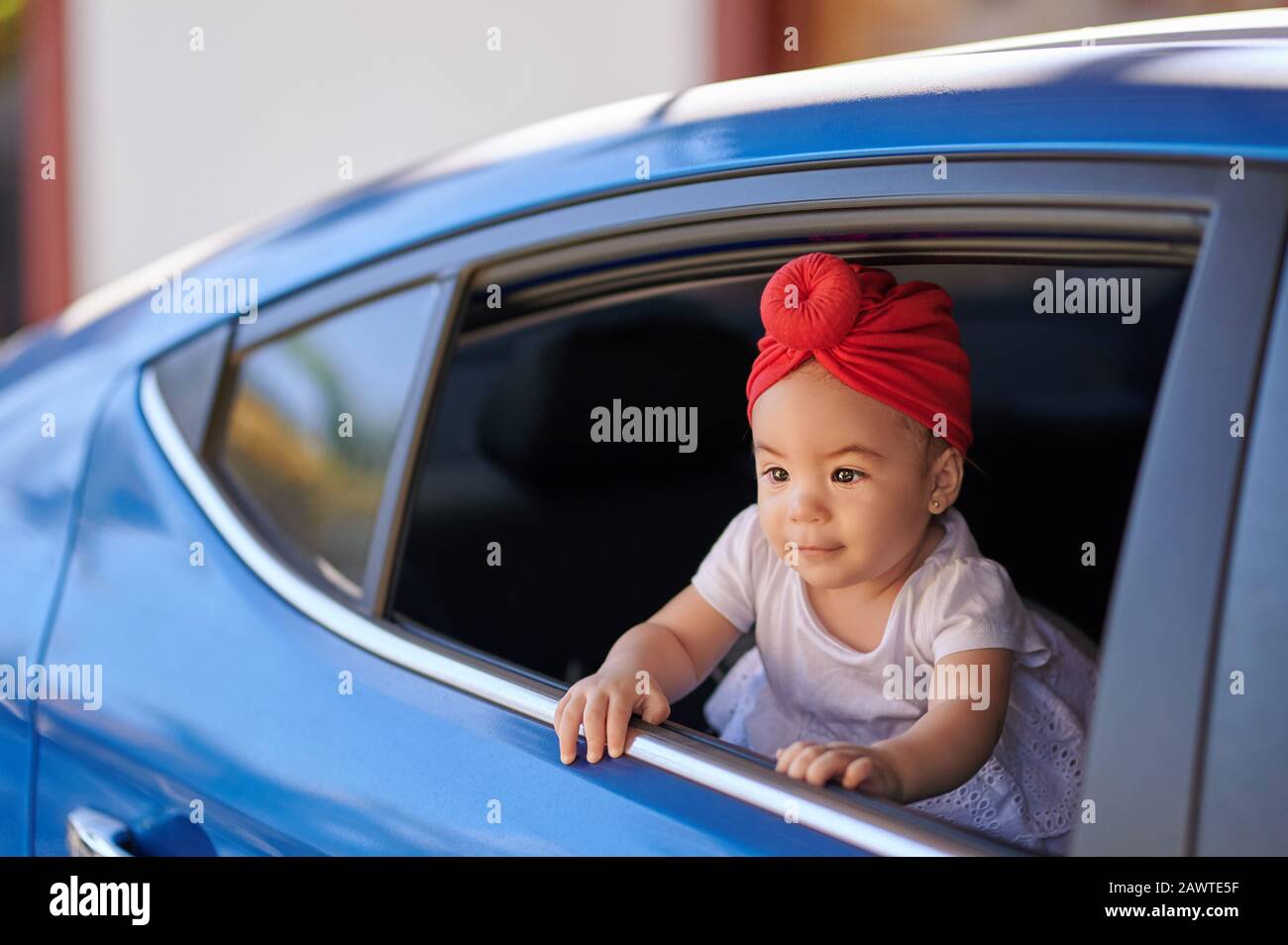 Kids backseat car from window hires stock photography and images Alamy