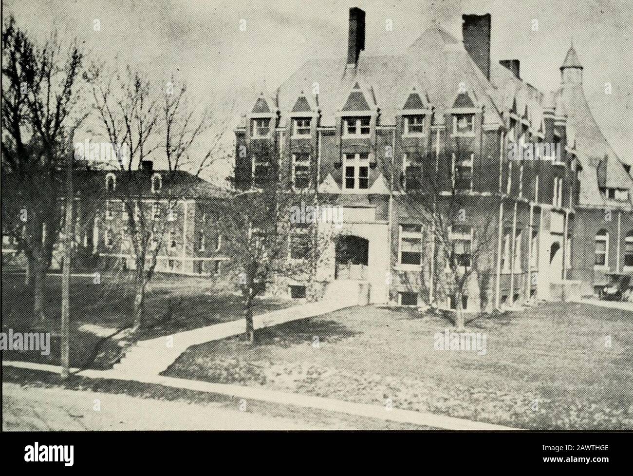 History Of Daviess And Gentry Counties Missouri Ointed To Collect Necessary Funds For The Building The