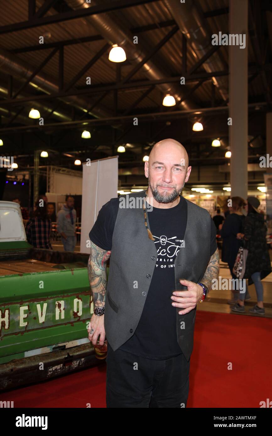 Daniel Krause Auf Der Tattoo Convention In Der Messehalle Dresden Dresden 08 02 2020 Stock Photo Alamy Daniel Krause Auf Der Tattoo Convention In Der Messehalle Dresden Dresden 08 02 2020 Stock Photo Alamy