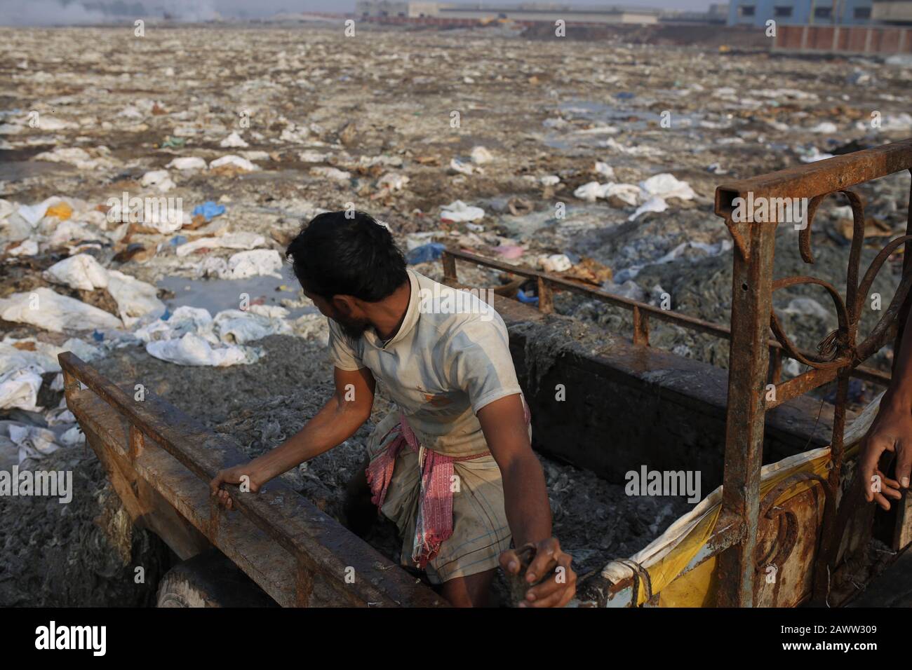 Proper waste management hires stock photography and images Alamy