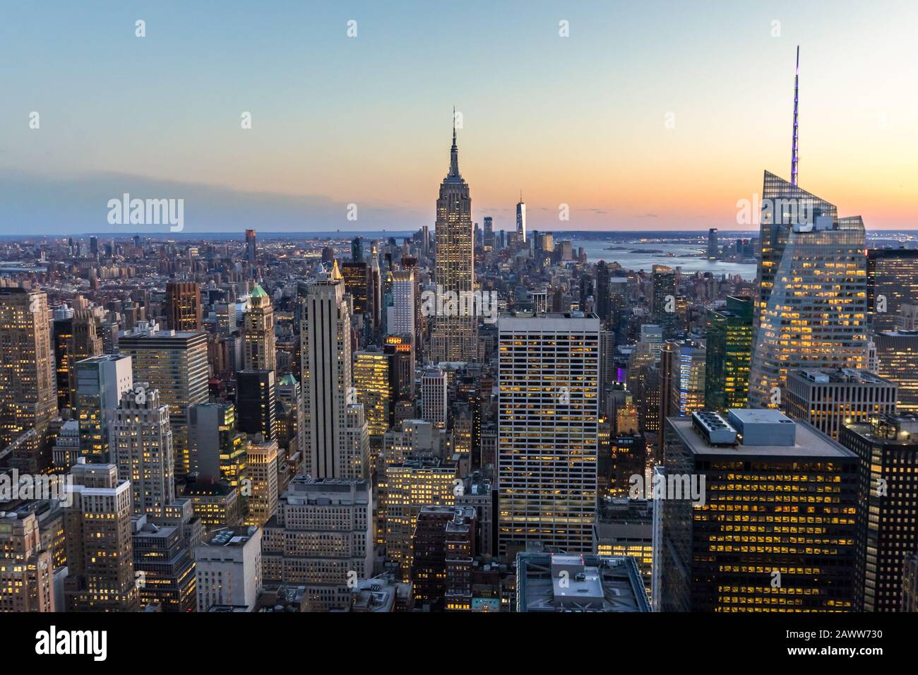 Downtown skyscrapers manhattan hi-res stock photography and images - Alamy