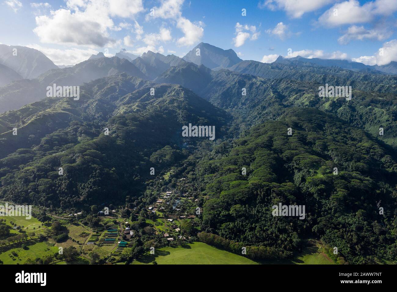 Mountains at the South Coast of Tahiti, Tahiti, French Polynesia Stock Photo