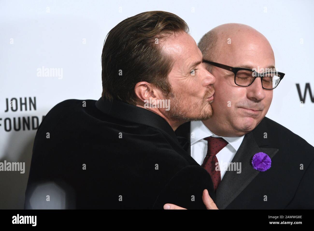 Los Angeles, USA. 09th Feb, 2020. LOS ANGELES, CA - FEBRUARY 09: Jason Lewis and Lynn Wyatt attends the Elton John AIDS Foundation Oscar Viewing Party on February 9, 2020 in Los Angeles, California. Credit: Imagespace/Alamy Live News Stock Photo