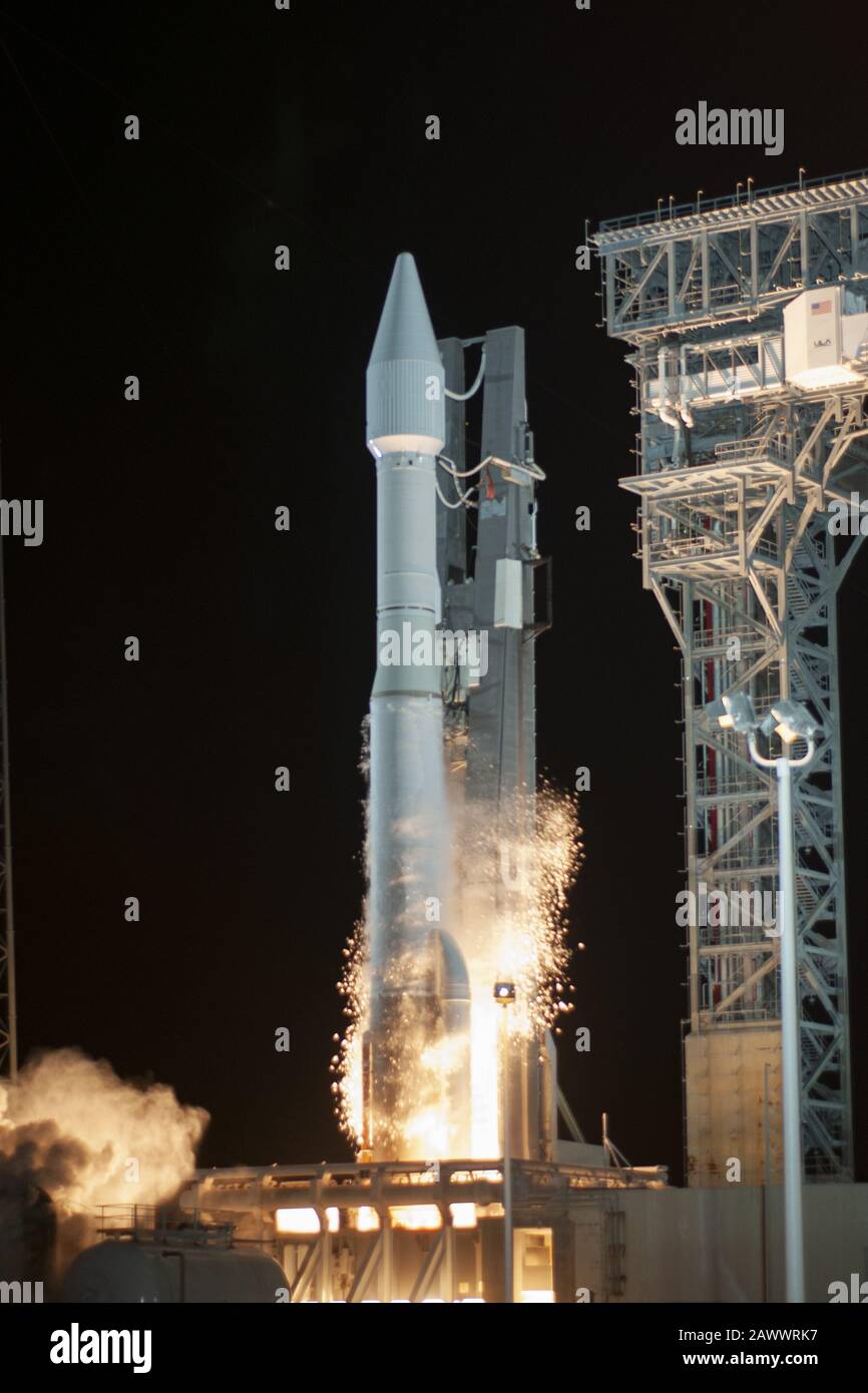 Cape Canaveral, Florida, USA. 10th Feb 2020. A United Launch Alliance Atlas V rocket launches the Solar Orbiter satellite for NASA and the European Space Agency at 11:03PM from Complex 41 at the Cape Canaveral Air Force Station on Sunday, February 9, 2020. The spacecraft will monitor and observe the sun and how it creates its heliosphere. Photo by Joe Marino-Bill Cantrell/UPI Credit: UPI/Alamy Live News Stock Photo