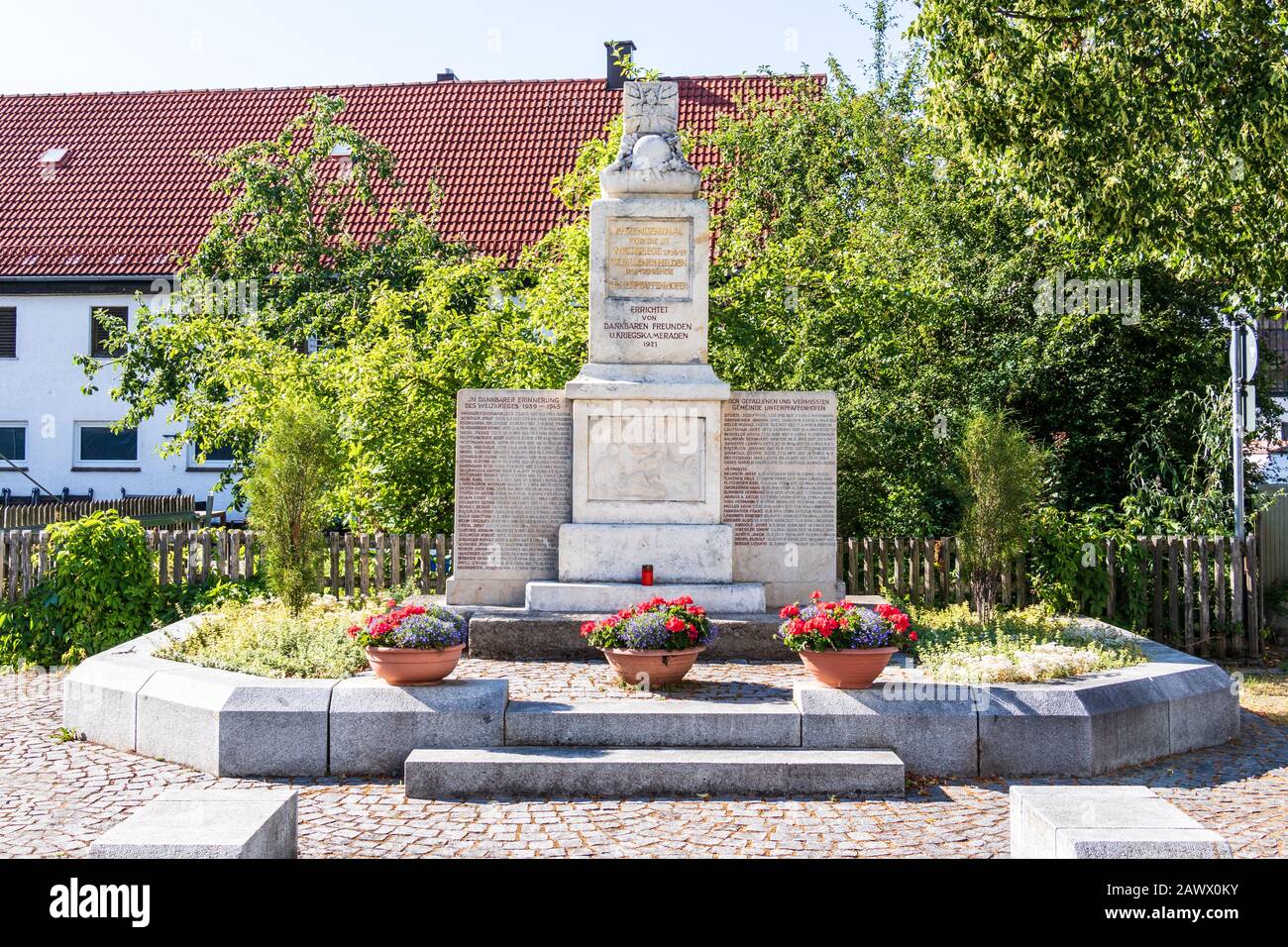 Municipal Germering, District Fürstenfeldbruck, Upper Bavaria, Germany: Ehrendenkmal, War Monument Stock Photo