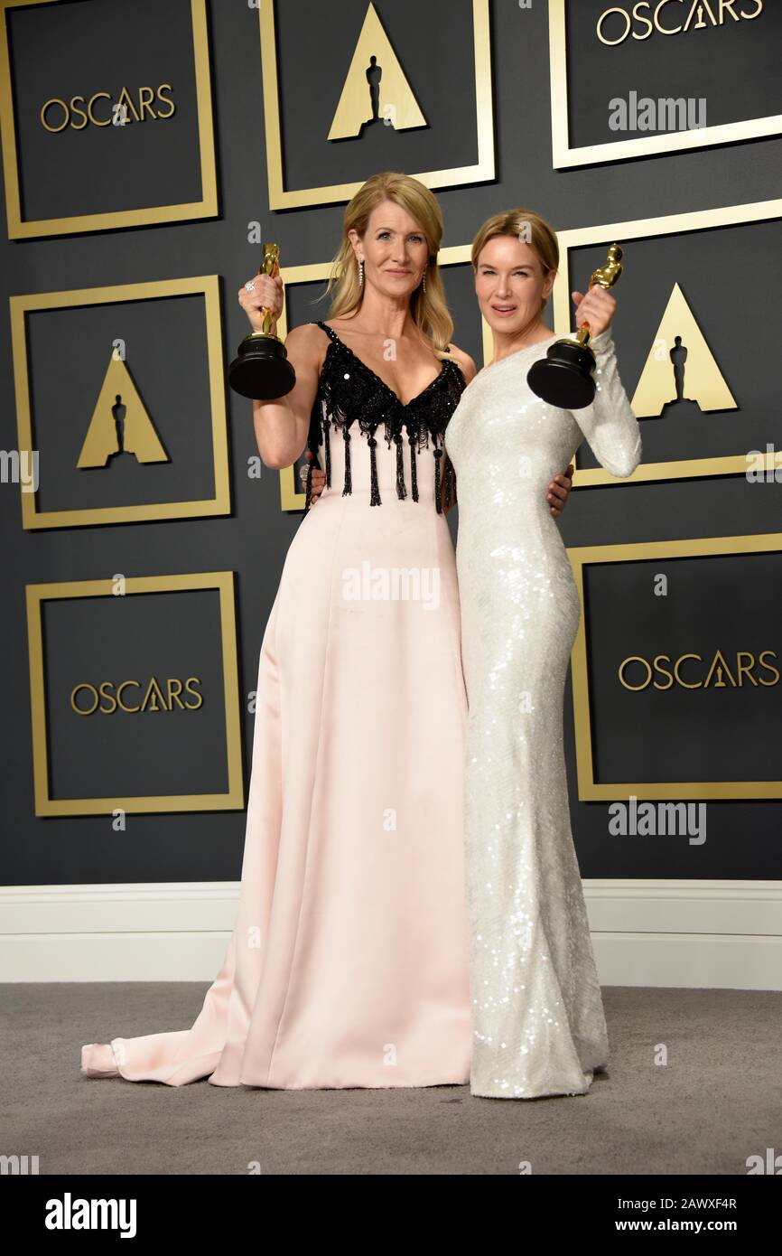 Los Angeles, USA. 09th Feb, 2020. Laura Dern, winner of the Actress in a Supporting Role award for “Marriage Story,” and Renée Zellweger, winner of the Actress in a Leading Role award for “Judy,”  posing in the press room at the 92nd Annual Academy Awards held at the Dolby Theatre in Hollywood, California on Feb. 9, 2020. (Photo by Sthanlee B. Mirador/Sipa USA) Stock Photo