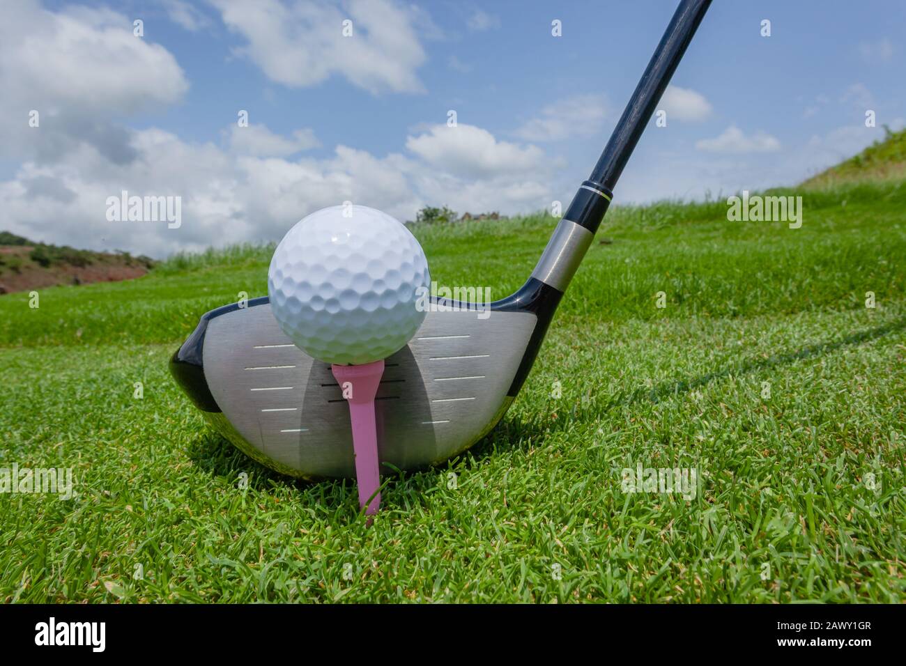 Golf ball tee peg hires stock photography and images Alamy