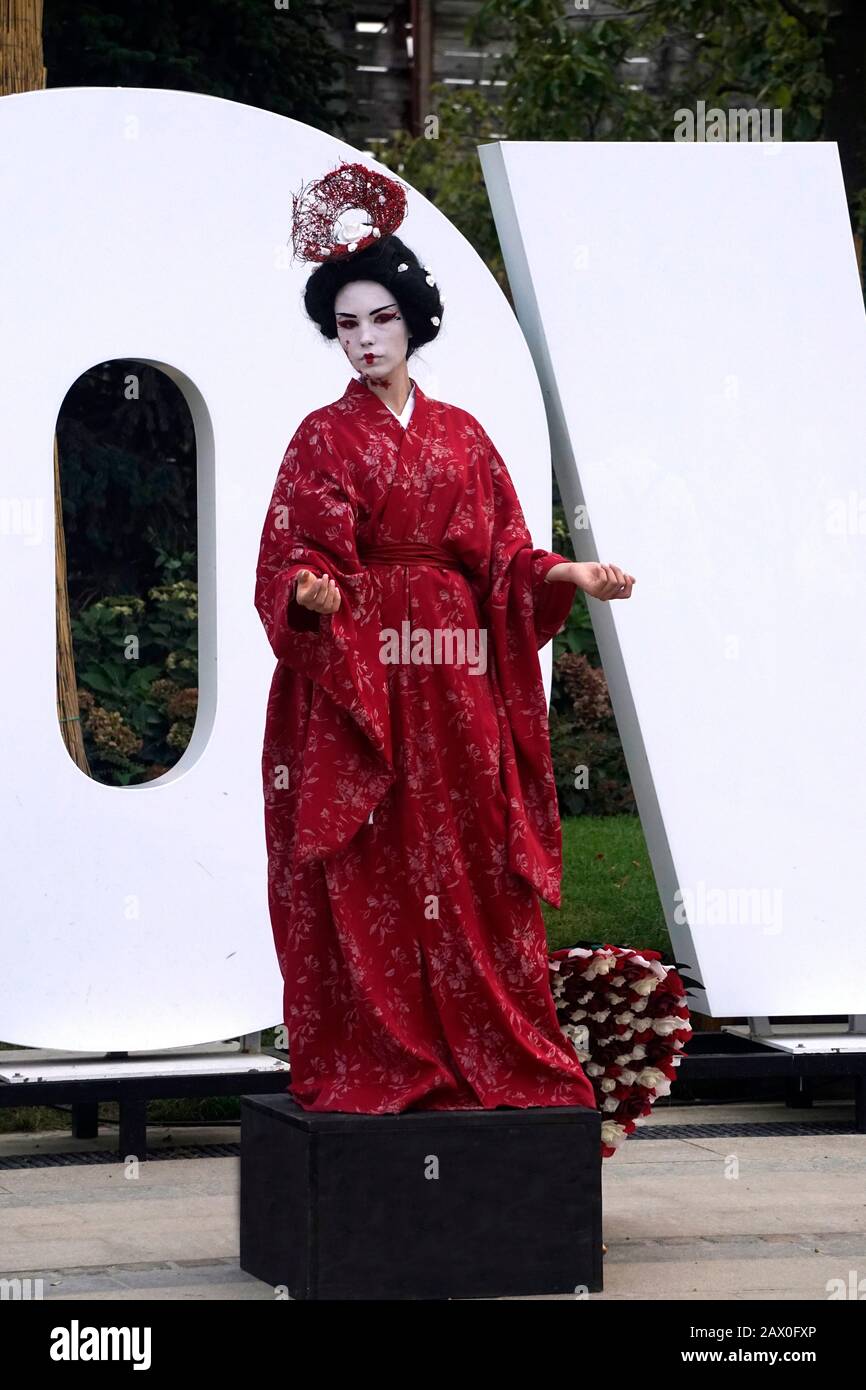 Mannequin kimono hi-res stock photography and images - Alamy