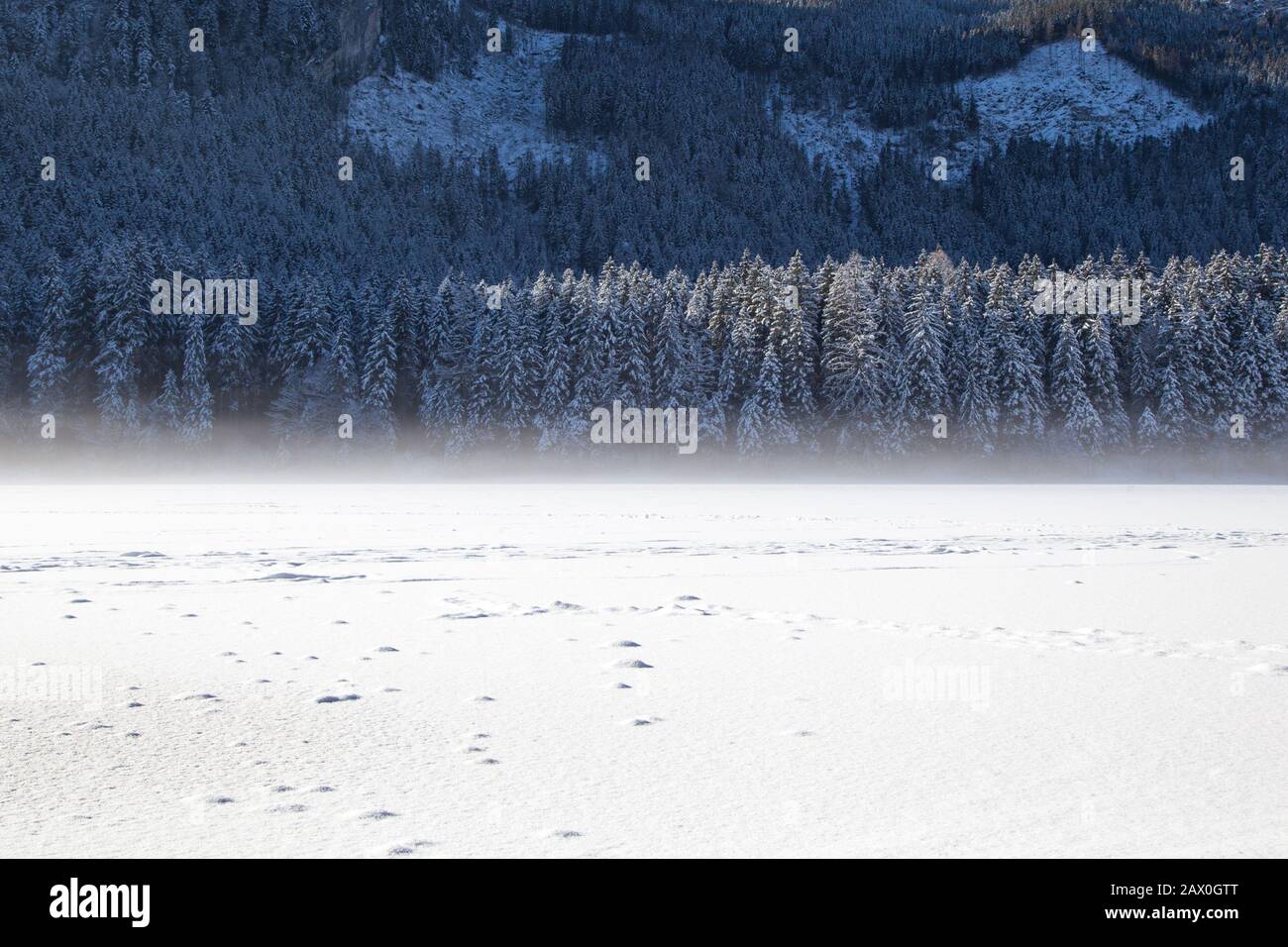 Sunny day above frozen lake hi-res stock photography and images - Alamy
