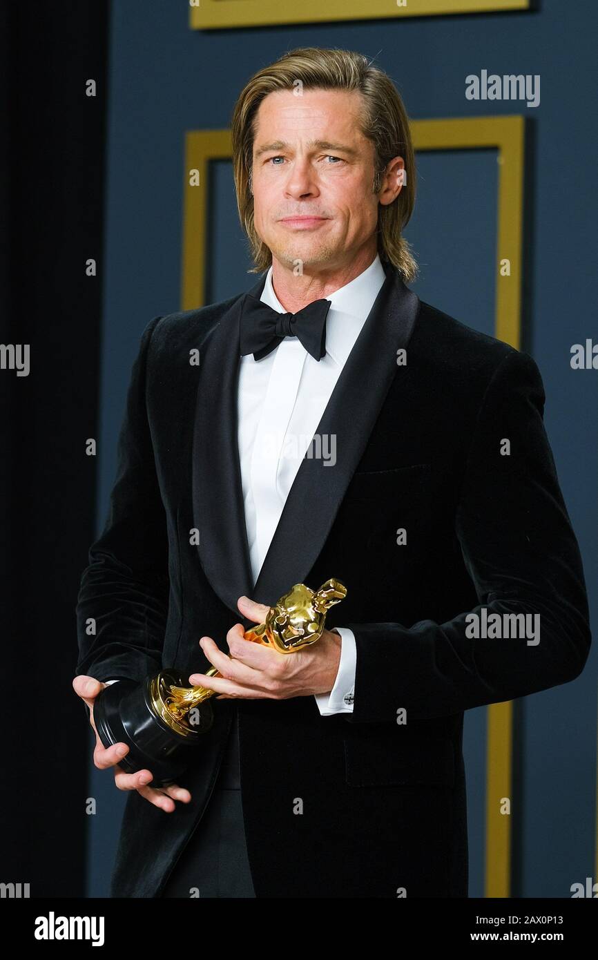 Hollywood, California, USA. 9th Feb, 2020. Dolby Theatre at the Hollywood & Highland Center, Hollywood, UK. 9th Feb, 2020. Brad Pitt poses with the Oscar for Actor In A Supporting Role in the film Once Upon A Time.In Hollywood during the the 92nd Academy Awards, 2020 . Picture by Credit: Julie Edwards/Alamy Live News Stock Photo