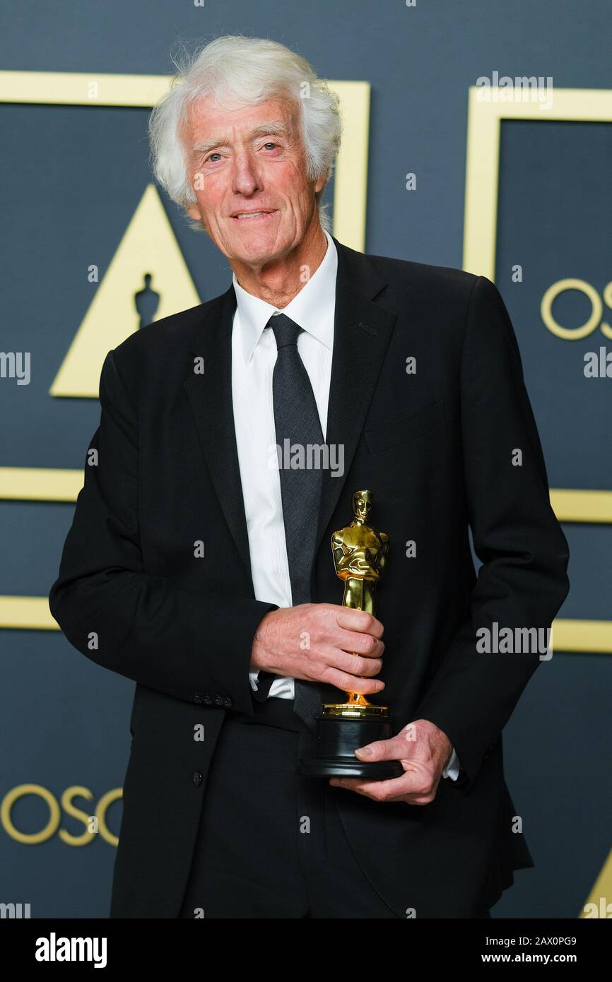 Hollywood, California, USA. 9th Feb, 2020. Dolby Theatre at the Hollywood & Highland Center, Hollywood, UK. 9th Feb, 2020. Roger Deakins poses with the Oscar for Cinematography in the film 1917 during the the 92nd Academy Awards, 2020 . Picture by Credit: Julie Edwards/Alamy Live News Stock Photo