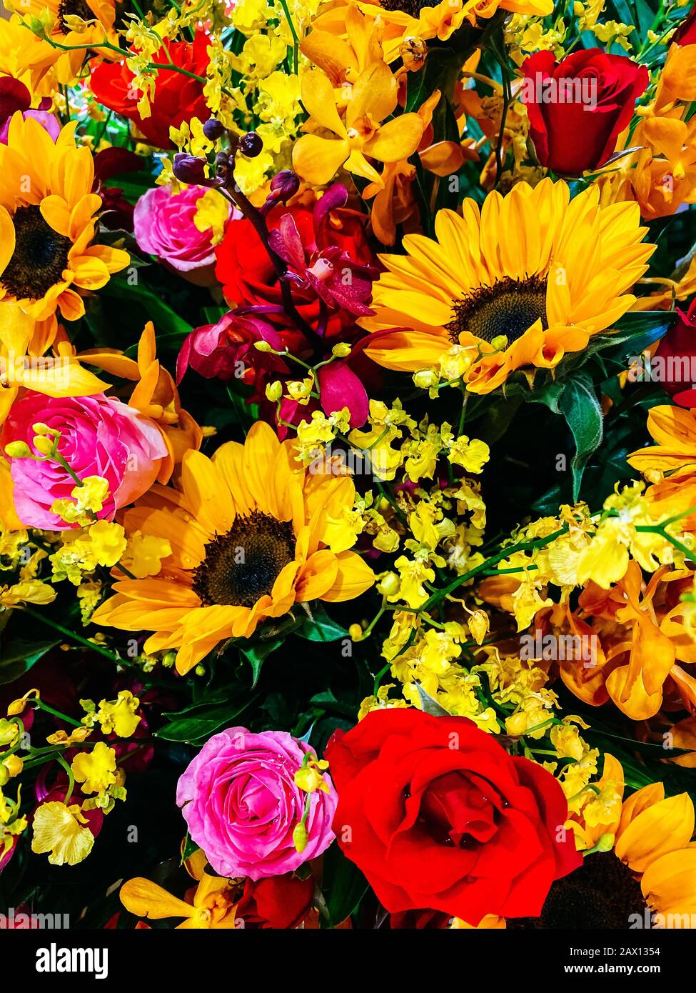 Bouquet Of Flowers Close Up Composition Of A Bouquet Of Flowers Red Roses Sunflowers Green Leaves Flower Decoration Gift For Women S Day Weddin Stock Photo Alamy Bouquet Of Flowers Close Up Composition Of A Bouquet Of Flowers Red Roses Sunflowers Green Leaves Flower Decoration Gift For Women S Day Weddin Stock Photo Alamy
