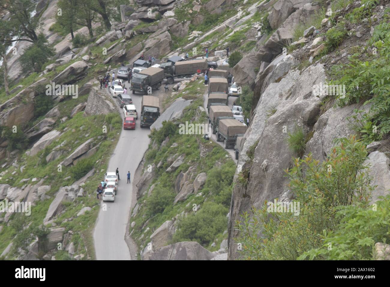 Army Trucks Stuck in Traffic Jam in Rohtang Pass Stock Photo - Alamy