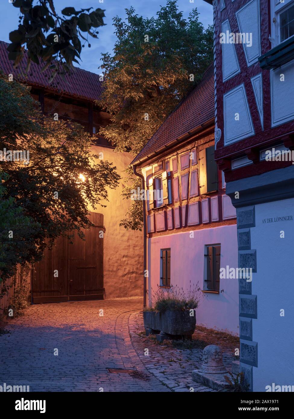 Altstadt, Gerberviertel, Dämmerung, Nördlingen, Franken, Bayern, Deutschland | old town, Tanner Quarter, Noerdlingen, dusk, Franconia, Bavaria, German Stock Photo