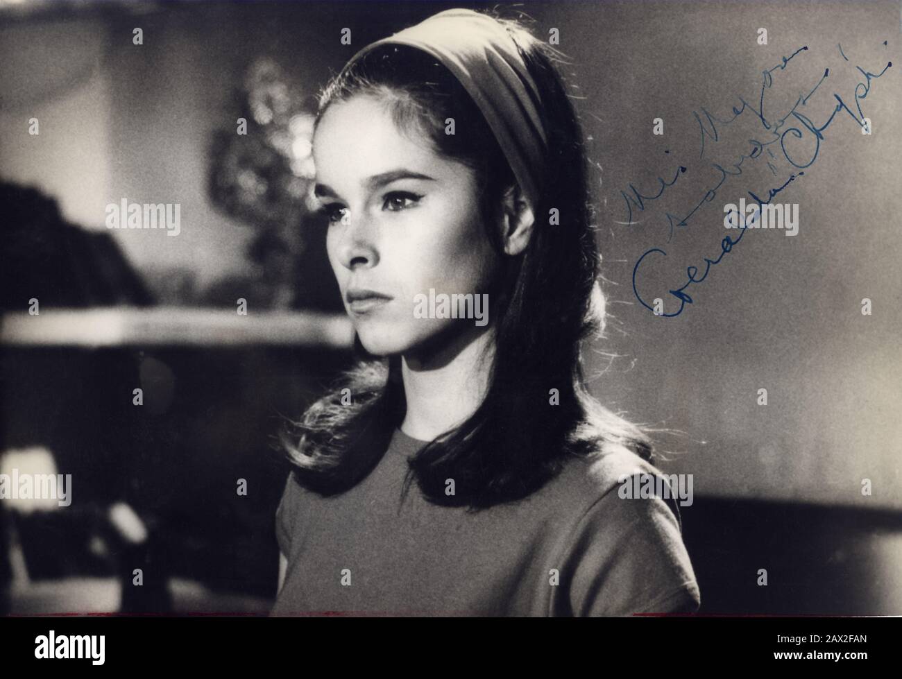 1966 ca, GREAT BRITAIN : The american actress GERALDINE CHAPLIN  ( born July 31, 1944 in Santa Monica, California, USA ), pubblicity still  . The daughter of Charles Chaplin (aka Charlie Chaplin), Geraldine Chaplin attended the Royal Ballet Academy in London. She was discovered by David Lean when she was dancing in Paris, which is what led to her role in THE DOCTOR ZHIVAGO ( 1965 - Il dottor Zivago ). She has two children, Shane and Oona .- CINEMA - movie - portrait - ritratto - AUTOGRAFO - AUTOGRAPH - firma - signature -  --- Archivio GBB Stock Photo